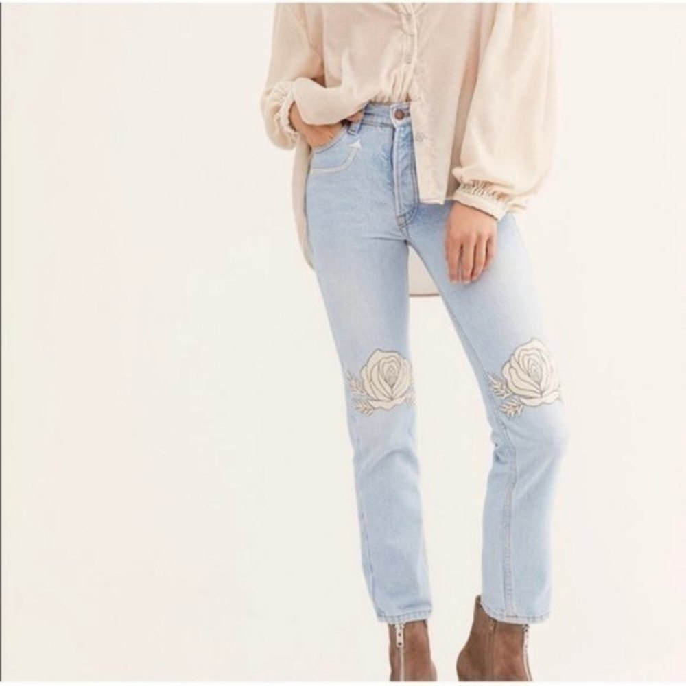 🌟  FREE PEOPLE BLISS AND MISCHIEF SONG OF THE WEST JEANS NWOT 🌟